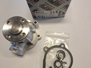 Vattenpump B18 B20 271602 OE